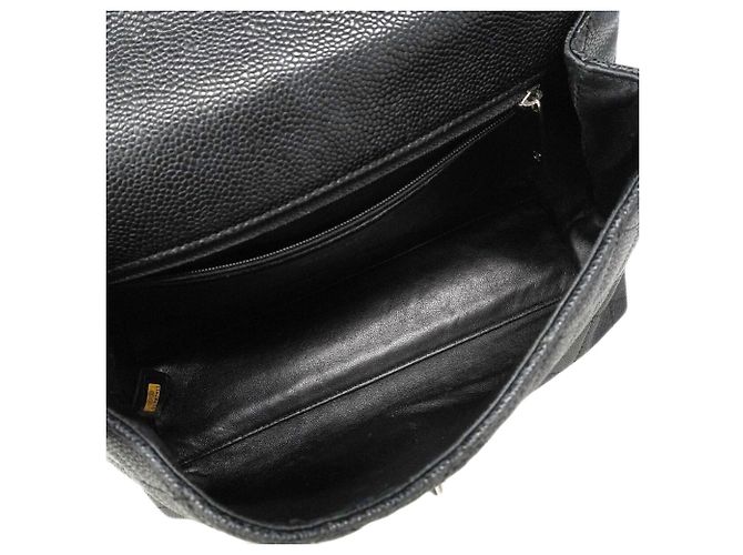 Bolsa Chanel Matelassé em couro de bezerro granulado preto - vista 4