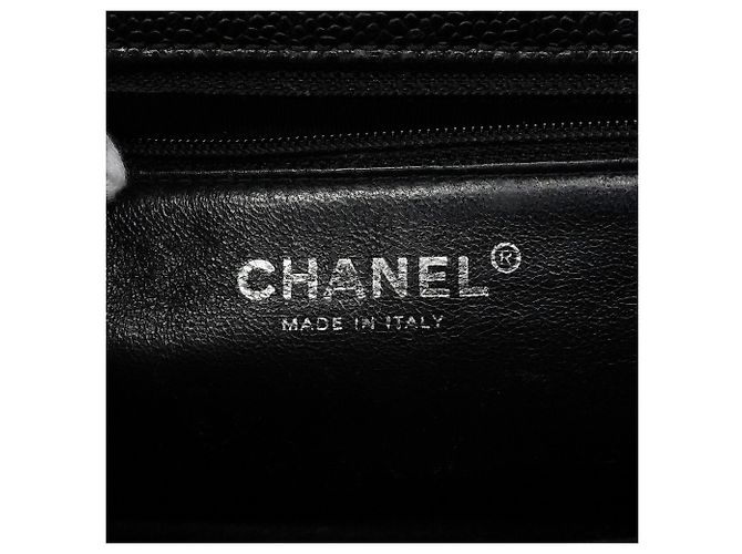 Bolsa Chanel Matelassé em couro de bezerro granulado preto - vista 5