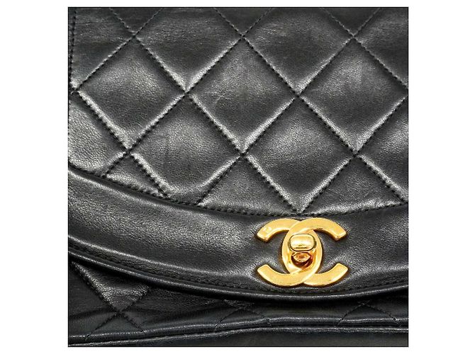 Bolsa de Ombro Chanel Diana Chain Preto - vista 8