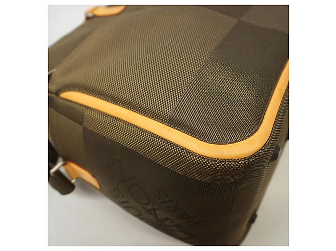 Louis Vuitton Boston Damier Géant Souverain Bag - view 12