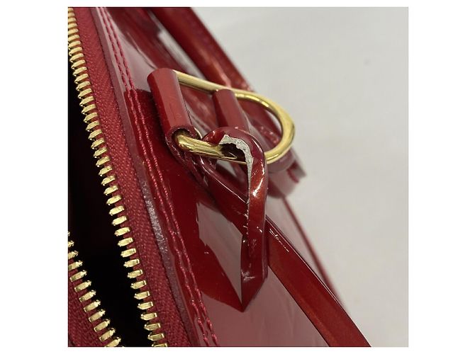Bolso Louis Vuitton Alma BB Vernis Roja - vista 8