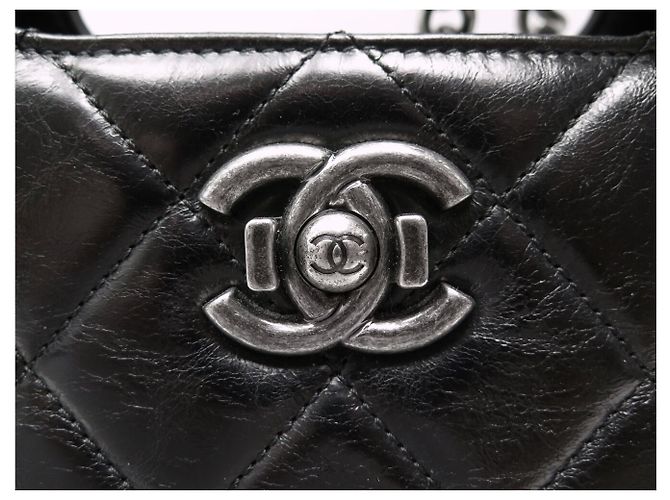 NEUE CHANEL CABAS BOY VERSCHLUSS HANDTASCHE AUS SCHWAREM STEPPLEDER TOTE BAG - Ansicht 7