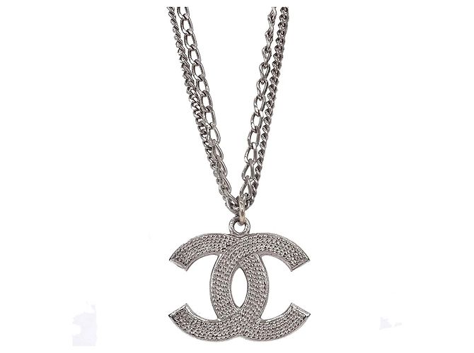 Collana a catena in metallo grande Chanel Quilted CC Argento - vista 2