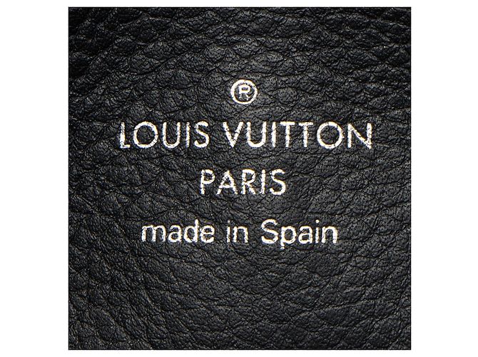 Louis Vuitton Lockme Pochette Crossbody en piel de becerro Negro - vista 7
