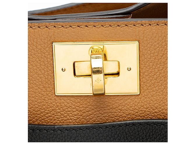 mala Louis Vuitton On My Side MM em couro de bezerro e canvas Monogram Preto - vista 9