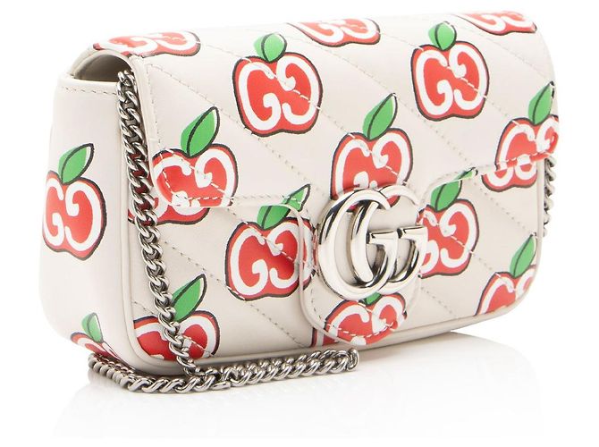 Borsa Mini Flap Gucci GG Marmont in pelle matelassé Apple Rosso - vista 2