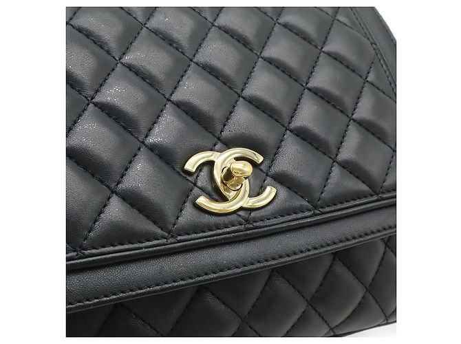 Borsa a tracolla Chanel Matelassé con catena Nero - vista 7