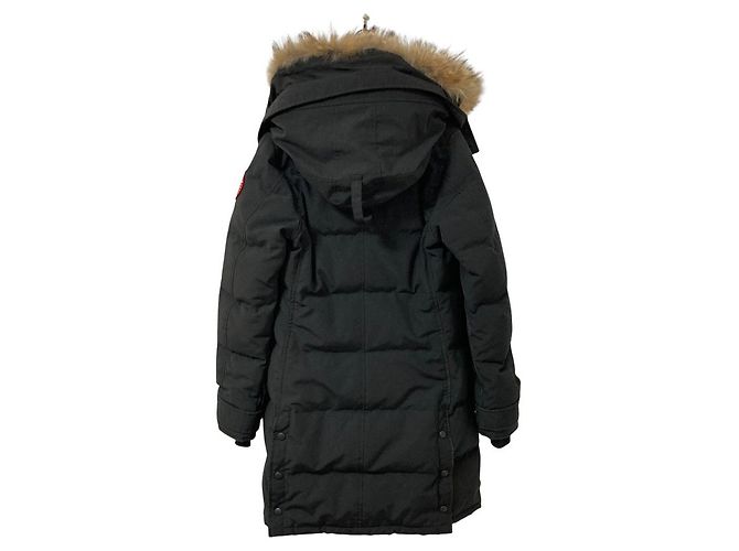 Canada Goose Mackenzie Parka Casaco de Penas Preto - vista 2