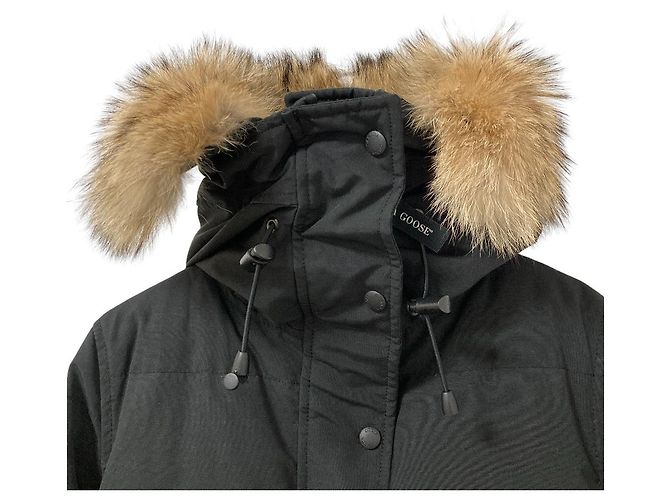 Canada Goose Mackenzie Parka Casaco de Penas Preto - vista 7