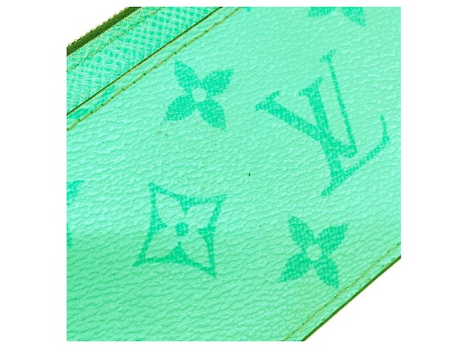 Tarjetero con monedero Louis Vuitton Taigarama Verde - vista 8