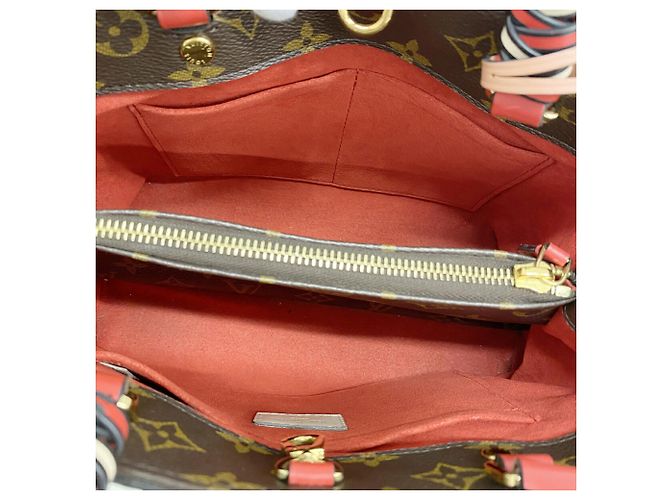 Sac à main Louis Vuitton Monogram Montaigne BB Marron - vue 4