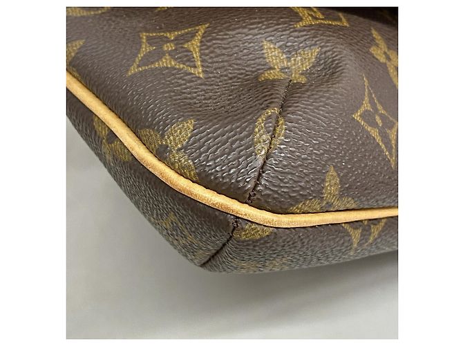 Bolsa de Ombro Louis Vuitton Monogram Musette Tango Marrom - vista 6