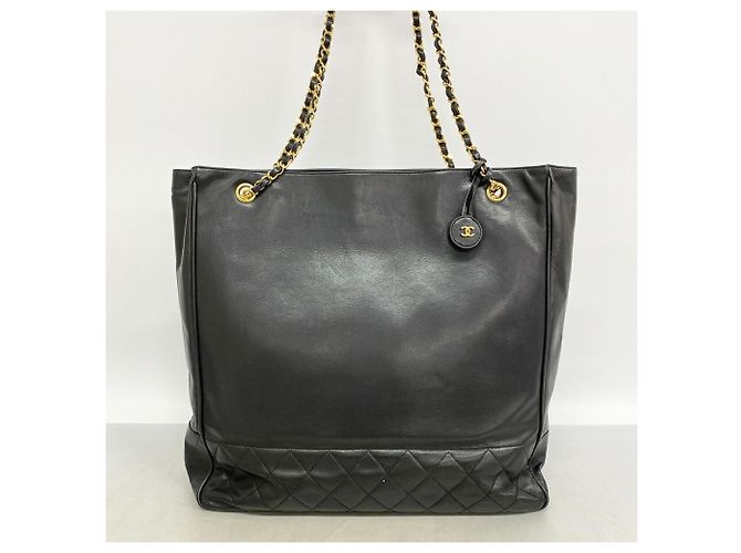 Bolsa de Ombro Chanel Matelassé com Corrente Preto - vista 10