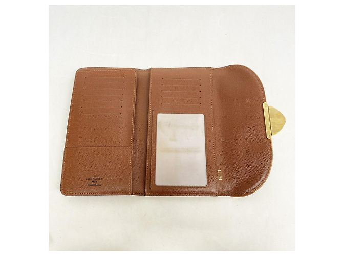 Louis Vuitton Cartera Larga Tri-fold Monogram Eugenie Castaño - vista 3