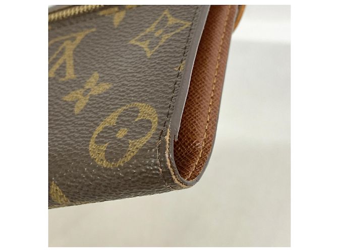 Louis Vuitton Cartera Larga Tri-fold Monogram Eugenie Castaño - vista 6