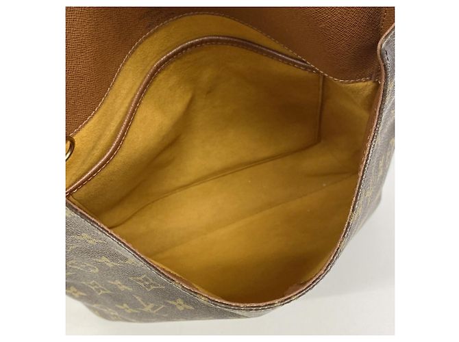 Bolsa de Ombro Louis Vuitton Monogram Musette Marrom - vista 4
