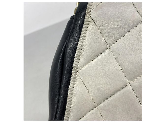 Sac à épaule Chanel Matelassé Noir Blanc - vue 8