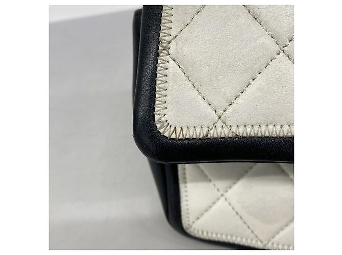 Sac à épaule Chanel Matelassé Noir Blanc - vue 9