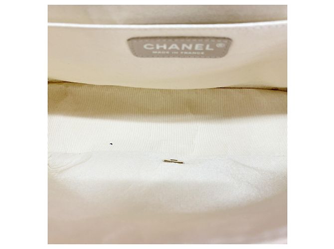 Chanel Matelassé Schultertasche rot - Ansicht 4