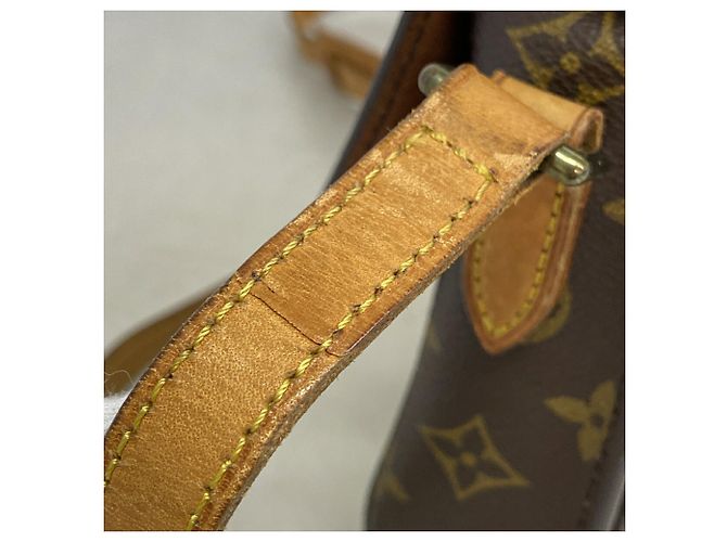 Sac à épaule Louis Vuitton Monogram Mini Saint Cloud Marron - vue 11
