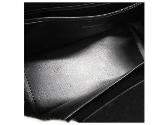 Saco Tote Chanel em couro de bezerro granulado preto - vista 4