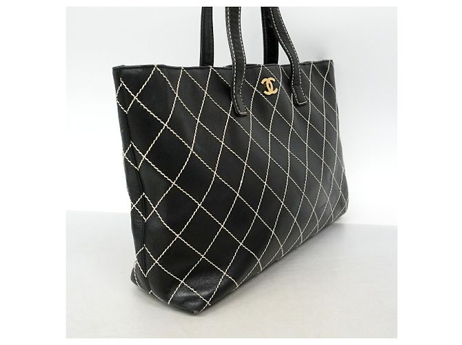 Saco Tote Chanel em couro Black Wild Stitch Preto - vista 2