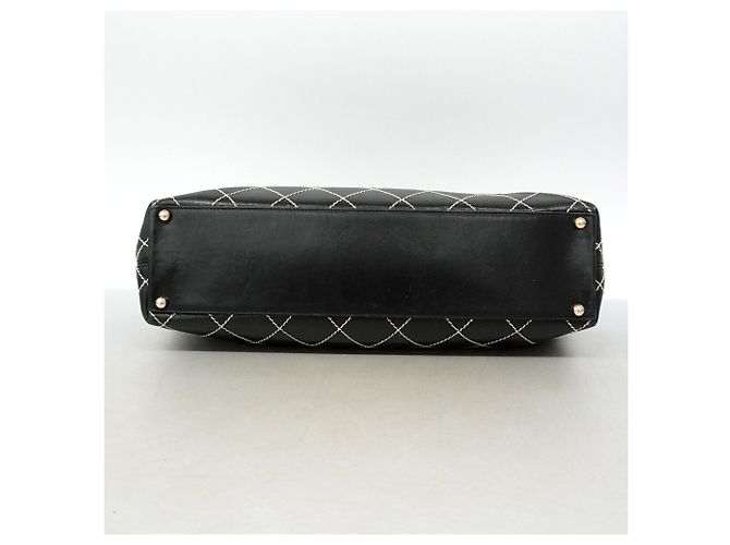 Saco Tote Chanel em couro Black Wild Stitch Preto - vista 3