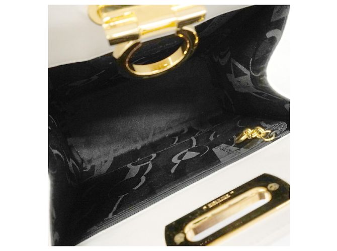 Borsa a tracolla in pelle Gancini bianca Salvatore Ferragamo - vista 4