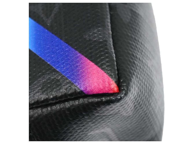 Louis Vuitton Box Pouch Bag Charm and Belt Charm Rainbow Monogram Eclipse Canvas Nero - vista 5