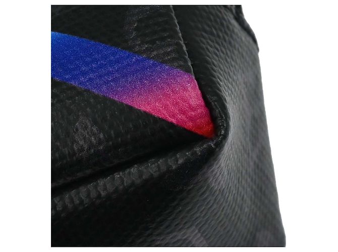 Louis Vuitton Box Pouch Bag Charm and Belt Charm Rainbow Monogram Eclipse Canvas Nero - vista 6