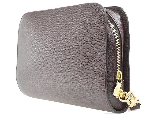 Louis Vuitton Pochette Baikal Clutch Cuir Taiga Bordeaux - vue 2