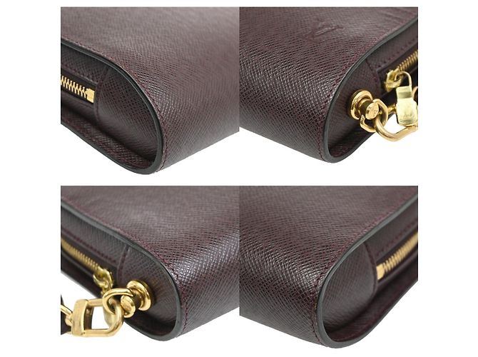 Louis Vuitton Pochette Baikal Clutch Cuir Taiga Bordeaux - vue 7