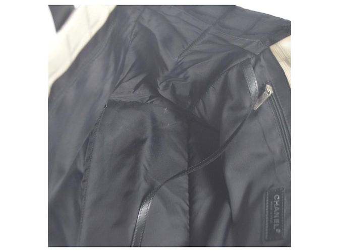Chanel Travel Line Nylon Medium Blanco - vista 3