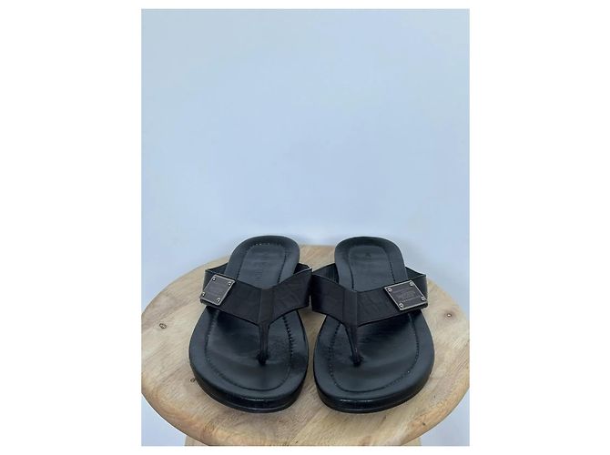 Louis Vuitton Sandali Thong in Pelle Nera Nero - vista 4