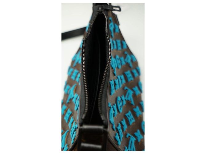 Louis Vuitton Triangle Messenger Blue Tuffetage Umhängetasche Braun Blau - Ansicht 12