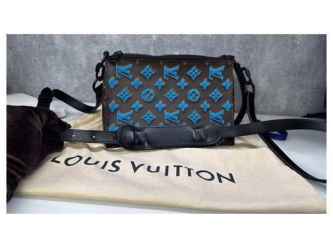 Louis Vuitton Triangle Messenger Blue Tuffetage Umhängetasche Braun Blau - Ansicht 9