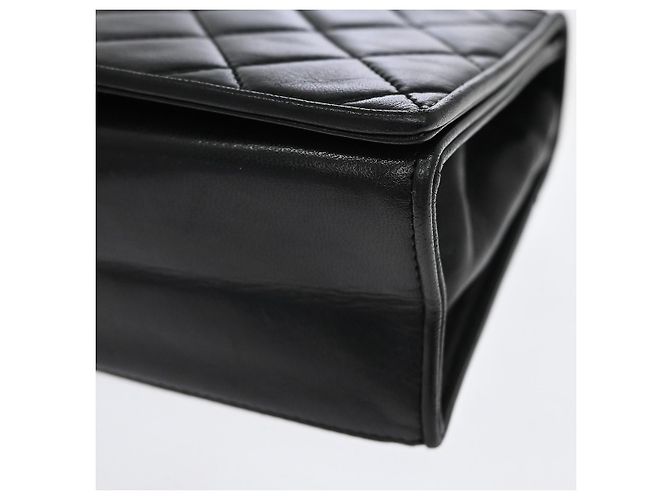 Chanel Vintage CC Full Flap Quilted Lambskin Small Nero - vista 6