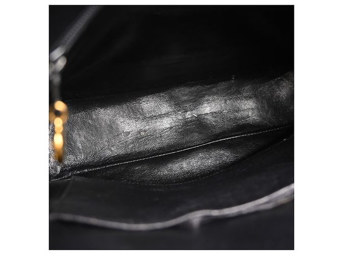 Chanel Vintage Front Pocket Quilted Caviar Medium Noir - vue 3