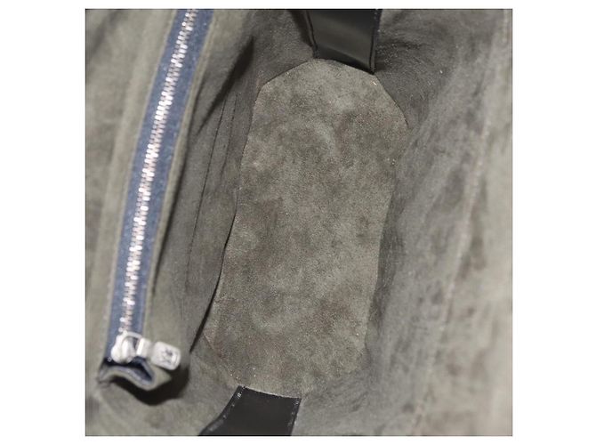 Louis Vuitton Sac Seau Epi Leather Preto - vista 5