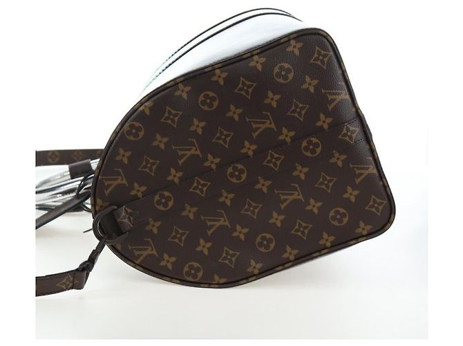 Louis Vuitton Keepall Bandouliere Limited Edition Metallic Nebula Monogram Canvas 50 Métallisé - vue 3