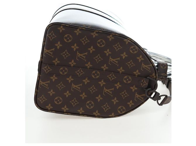 Louis Vuitton Keepall Bandouliere Limited Edition Metallic Nebula Monogram Canvas 50 Métallisé - vue 4