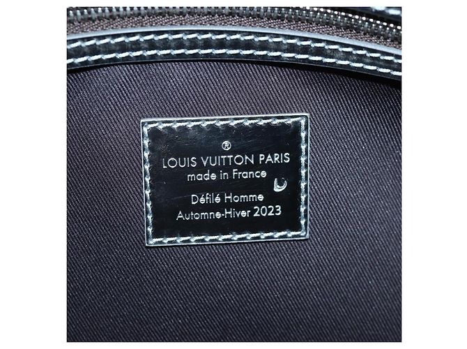 Louis Vuitton Keepall Bandouliere Limited Edition Metallic Nebula Monogram Canvas 50 Métallisé - vue 6