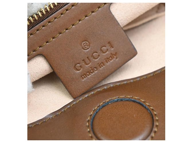 Gucci Convertible Soft GG Coated Canvas with Leather Medium Marrom - vista 6