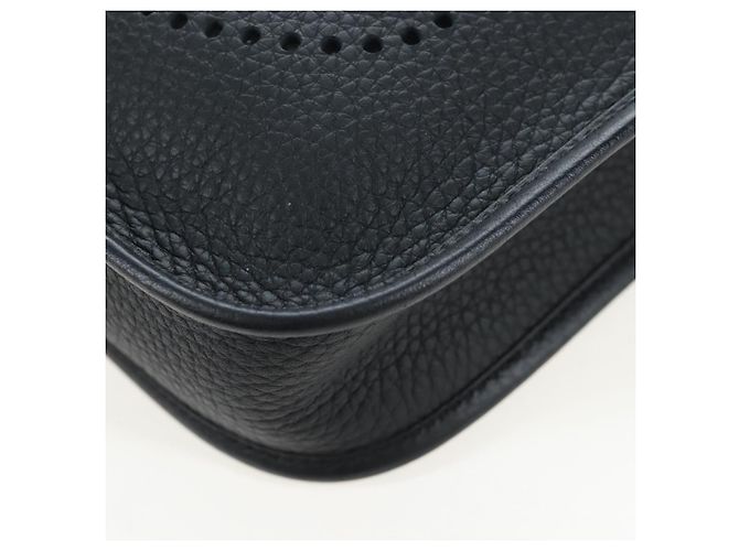 Hermès Borsa a tracolla HERMES Evelyn 16 TPM Pelle Nero Oro Auth BA16042SV D'oro - vista 16