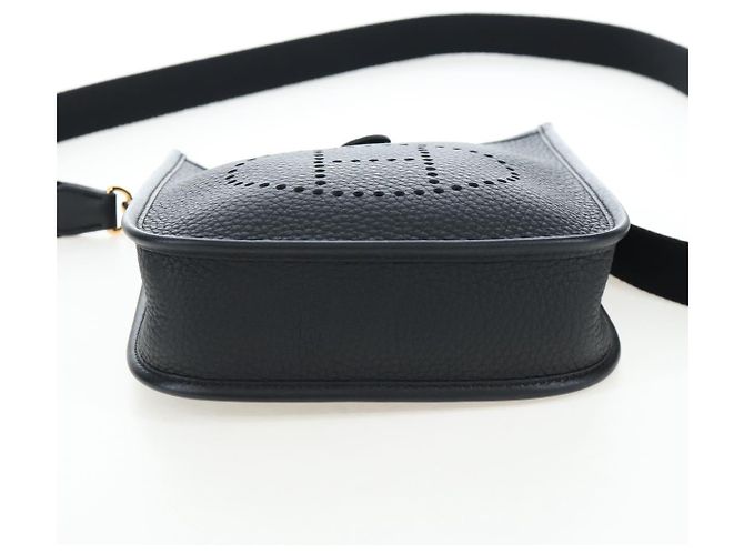 Hermès Borsa a tracolla HERMES Evelyn 16 TPM Pelle Nero Oro Auth BA16042SV D'oro - vista 5