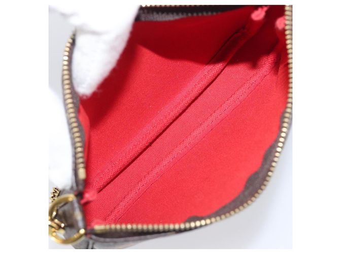 LOUIS VUITTON Vivienne Mini Pochette Accessoires Pouch M69976 LV Auth 206936SAM Monogramma - vista 11