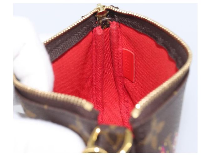 LOUIS VUITTON Vivienne Mini Pochette Accessoires Pouch M69976 LV Auth 206936SAM Monogramma - vista 19