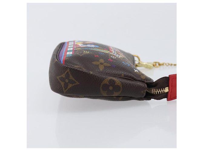 LOUIS VUITTON Vivienne Mini Pochette Accessoires Pouch M69976 LV Auth 206936SAM Monogramma - vista 3