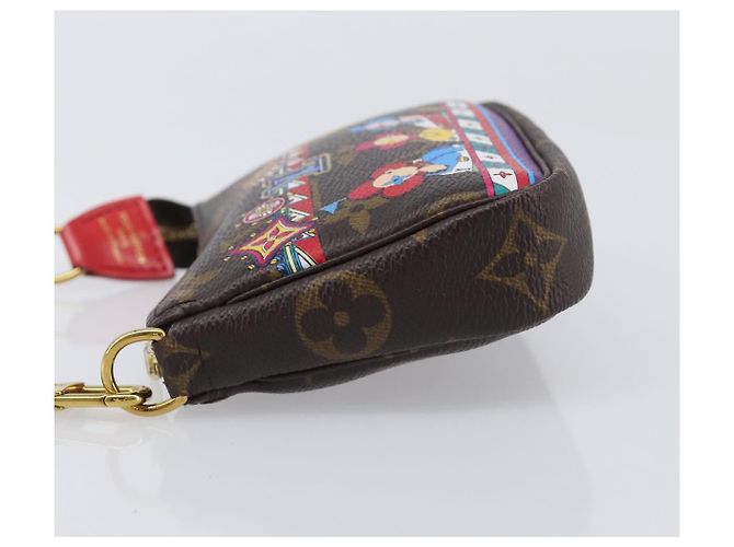 LOUIS VUITTON Vivienne Mini Pochette Accessoires Pouch M69976 LV Auth 206936SAM Monogramma - vista 4