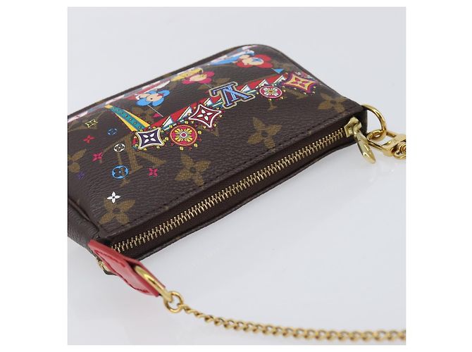 LOUIS VUITTON Vivienne Mini Pochette Accessoires Pouch M69976 LV Auth 206936SAM Monogramma - vista 6